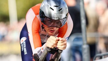 2023-09-20 16:18:09 EMMEN - Sjoerd Bax in actie tijdens de individuele tijdritten voor mannen op de eerste dag van de Europese kampioenschappen wielrennen. ANP VINCENT JANNINK