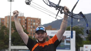 epa07533382 Mike Schloesser of the Netherlands celebrates upon winning the single male composite bow final of the Archery World Cup, in Medellin, Colombia, 27 April 2019.  EPA/Luis Eduardo Noriega A.