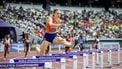 TOKIO - Femke Bol op het onderdeel 400 meter horden tijdens de WK atletiek in het Japan National Stadium. ANP ROBIN VAN LONKHUIJSEN