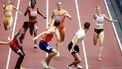 TOKIO - Lieke Klaver en Jonas Phijffers op het onderdeel 4x400 meter gemengde estafette tijdens de WK atletiek in het Japan National Stadium. ANP ROBIN VAN LONKHUIJSEN