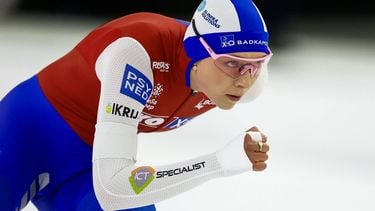 HEERENVEEN - Joy Beune  in actie op de 1.500 meter voor vrouwen tijdens de eerste dag van het NK afstanden in Thialf. De olympische winter werd afgetrapt met het driedaagse schaatstoernooi. ANP VINCENT JANNINK