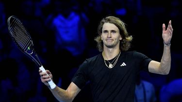 2023-11-13 17:22:33 Germany's Alexander Zverev celebrates after winning the first round-robin match against Spain's Carlos Alcaraz at the ATP Finals tennis tournament in Turin on November 13, 2023.
 
Tiziana FABI / AFP