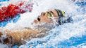DOHA - Kai van Westering in actie op de halve finale 100 rug mannen tijdens de tweede dag van het wereldkampioenschappen langebaan zwemmen. De WK was een van de mogelijkheden voor de Nederlandse zwemmers om limieten te zwemmen voor de Spelen van Parijs in 2024. ANP KOEN VAN WEEL