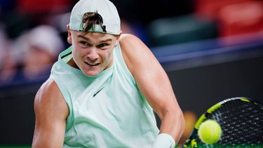 epa12441354 Holger Rune of Denmark in action during the men's singles quarterfinals match against Valentin Vacherot of Monaco at the Shanghai Masters tennis tournament in Shanghai, China, 09 October 2025.  EPA/ALEX PLAVEVSKI