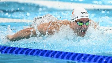 Netherlands' Nyls Korstanje competes in a heat of the men's 100m butterfly swimming event during the Paris 2024 Olympic Games at the Paris La Defense Arena in Nanterre, west of Paris, on August 2, 2024. 
Jonathan NACKSTRAND / AFP