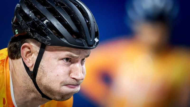 APELDOORN - Harrie Lavreysen tijdens een training in Omnisport Apeldoorn. De Nederlandse sprintselectie traint in aanloop naar het WK baanwielrennen. KOEN VAN WEEL / ANP