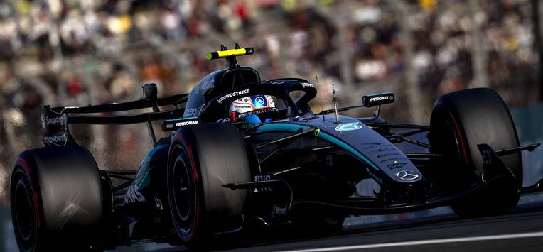 SHANGHAI - Andrea Kimi Antonelli (Mercedes) in actie tijdens de kwalificatie op het Shanghai International Circuit in aanloop naar de Grote Prijs van China. SANDER KONING / ANP