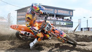 Red Bull KTM Factory Racing team's Dutch rider Jeffrey Herlings skids during the motocross MXGP Grand Prix Flanders, race 14/20 of the FIM Motocross World Championship, in Lommel, on July 28, 2024. 
MAARTEN STRAETEMANS / Belga / AFP