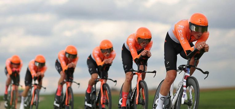 Ineos Grenadiers' riders compete during the 3rd stage of the Paris-Nice cycling race, 23.5 km team time-trial between Cosne-Cours-sur-Loire and Pouilly-sur-Loire, on March 10, 2026. 
Anne-Christine POUJOULAT / AFP