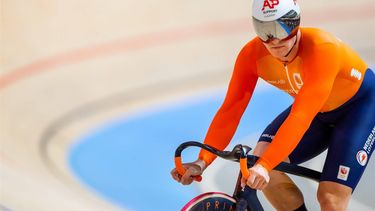 BALLERUP - Jeffrey Hoogland tijdens de first round van de Keirin op de tweede dag van het WK baanwielrennen in de Ballerup Super Arena. ANP IRIS VAN DEN BROEK