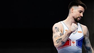 ROTTERDAM - Casimir Schmidt tijdens de Olympische kwalificatiewedstrijd op het NK turnen in Ahoy Rotterdam. Voor de heren is dit de laatste kans om zich voor het Olympisch team voor Parijs te plaatsen. ANP IRIS VAN DEN BROEK