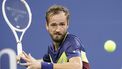 2023-09-04 19:28:20 epa10840874 Daniil Medvedev of Russia returns the ball to Alex de Minaur of Australia during their fourth round match at the US Open Tennis Championships at the USTA National Tennis Center in Flushing Meadows, New York, USA, 04 September 2023. The US Open runs from 28 August through 10 September.  EPA/CJ GUNTHER