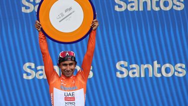 epa11853660 Overall winner and the Ochre jersey Jhonatan Narvaez Prado from Ecuador and UAE Team Emirates on the podium at the Santos Tour Down Under stage six in Adelaide, Australia, 26 January 2025.  EPA/CON CHRONIS AUSTRALIA AND NEW ZEALAND OUT