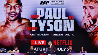 (FILES) Former US boxer Mike Tyson (2nd L) and YouTube sensation Jake Paul (2nd R) attend a press conference at the Apollo Theatre in New York on May 13, 2024.

 Mike Tyson's upcoming return to the ring against YouTuber Jake Paul has been postponed after the former heavyweight champion's recent health scare, organisers said on May 31, 2024.

Kena Betancur / AFP