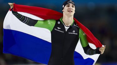 HEERENVEEN - Jenning de Boo juicht na het winnen van de 1000 meter tijdens de laatste dag van het NK afstanden in Thialf. ANP VINCENT JANNINK