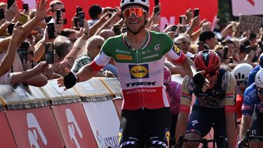 epa13148729 Italian cyclist Jonathan Milan of Lidl-Trek celebrates winning the first stage of the 83rd Tour de Pologne 2026 cycling race over 234km from Gdynia to Koszalin, Poland, 03 August 2026.  EPA/Adam Warzawa POLAND OUT