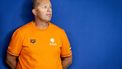 DOHA - Coach Mark Faber tijdens de 4 x 100 wissel mannen tijdens de laatste dag van de wereldkampioenschappen langebaan zwemmen. De WK was een van de mogelijkheden voor de Nederlandse zwemmers om limieten te zwemmen voor de Spelen van Parijs in 2024. ANP KOEN VAN WEEL