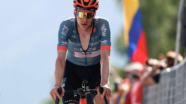 INEOS Grenadiers Dutch rider Thymen Arensman crosses the finish line of the 19th stage of the Giro d'Italia 2026 - Tour of Italy cycling race between Feltre and Alleghe, Italy, on May 29, 2026. 
Luca Bettini / AFP