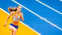 APELDOORN - Britt Weerman tijdens het hoogspringen op de tweede dag van het EK Indoor atletiek in Omnisport Apeldoorn. ANP IRIS VAN DEN BROEK