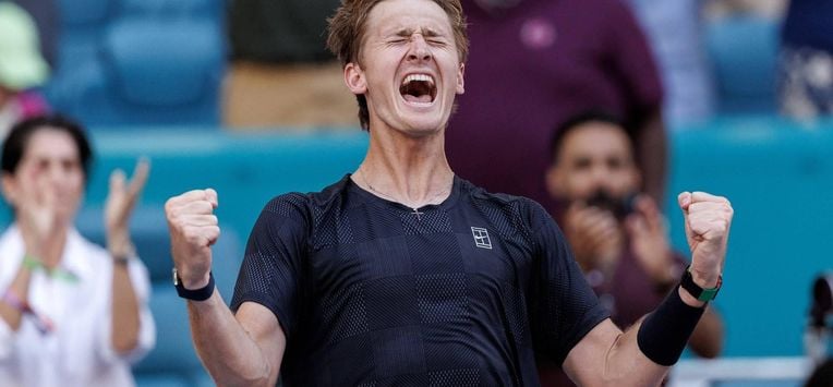 epa12842719 Sebastian Korda of USA reacts after winning the match against Carlos Alcaraz of Spain during the Men's Singles Third Round match at the 2026 Miami Open tennis tournament at the Hard Rock Stadium in Miami, Florida, USA, 22 March 2026.  EPA/CRISTOBAL HERRERA-ULASHKEVICH