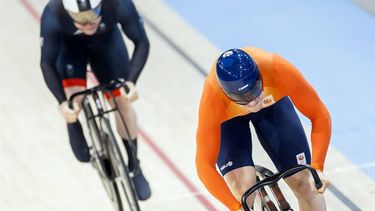 SAINT-QUENTIN-EN-YVELINES - Harrie Lavreysen tijdens de halve finale van het onderdeel sprint (m) bij het baanwielrennen in het Velodrome op de Olympische Spelen. ANP KOEN VAN WEEL