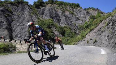 epa11485598 Riders of the breakaway group, including Belgian rider Wout van Aert (front) of Team Visma Lease a Bike and Ecuadorian rider Richard Carapaz (back) of EF Education - EasyPost, in action during the 18th stage of the 2024 Tour de France cycling race over 179km from Gap to Barcelonnette, France, 18 July 2024.  EPA/GUILLAUME HORCAJUELO