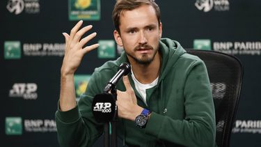 epa11203146 Daniil Medvedev of Russia responds to questions during media day at the Indian Wells Open tennis tournament in Indian Wells, California, USA, 06 March 2024.  EPA/JOHN G. MABANGLO