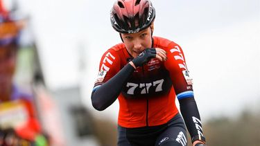 2023-02-18 16:33:12 Dutch Annemarie Worst reacts as she crosses the finish line of the women's race of the Waaslandcross, the last race of the Exact Cross competition, in Sint-Niklaas on February 18, 2023. 
DAVID PINTENS / Belga / AFP