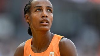 2023-08-19 14:22:50 Netherlands' Sifan Hassan reacts after finishing the women's 1500m heats during the World Athletics Championships at the National Athletics Centre in Budapest on August 19, 2023. 
Jewel SAMAD / AFP