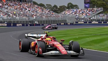 Ferrari's British driver Lewis Hamilton competes during the Australian Formula One Grand Prix at Albert Park Circuit in Melbourne on March 16, 2025. 
WILLIAM WEST / AFP