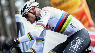 Dutch Mathieu Van Der Poel competes in the stage 6 (out of 12) of the UCI World Cup Men's Elite race at the World Cup cyclocross cycling event in Zonhoven on December 22, 2024.
 
JASPER JACOBS / Belga / AFP