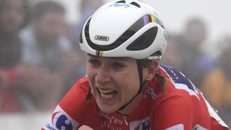 2023-05-07 16:32:09 Movistar Team's Dutch rider Annemiek van Vleuten crosses the finish line during the 7th and last stage of the women's 2023 Vuelta Spanish cycling race, 93,7 kms from A Pola de Siero to Lagos de Covadonga, on May 7, 2023. 
MIGUEL RIOPA / AFP