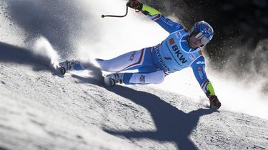 epa11071210 Alexis Pinturault of France in action during the men's Super-G race at the FIS Alpine Skiing World Cup in Wengen, Switzerland, 12 January 2024.  EPA/JEAN-CHRISTOPHE BOTT