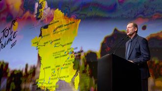 epa13321931 Tour de France general director Christian Prudhomme unveils the map of the stages during the presentation of the Tour de France 2027 cycling race in Paris, France, 22 October 2026.  EPA/CHRISTOPHE PETIT TESSON