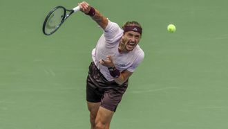 epa13237865 Alexander Zverev of Germany in action against Ben Shelton of the US during the Men's Singles Final of the US Open Tennis Championships in Flushing Meadows, New York, USA, 13 September 2026.  EPA/BRIAN HIRSCHFELD