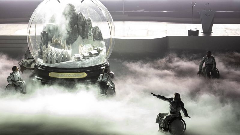 epa12823025 Dancers perform during the Closing Ceremony of the Milano Cortina 2026 Paralympic Winter Games in Cortina d'Ampezzo, Italy, 15 March 2026.  EPA/CLAUDIO THOMA EDITORIAL USE ONLY