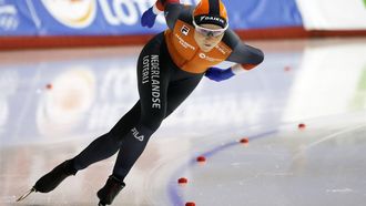 epa11165394 Marijke Groenewoud of the Netherlands competes in the Women’s 1500m event at the ISU World Speed Skating Single Distances Championships in Calgary, Canada, 18 February 2024.  EPA/TODD KOROL