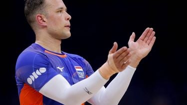 epa12201904 Netherlands' Jeffrey Klok reacts during the FIVB Volleyball Men's Nations League match between Netherlands and Cuba in Belgrade, Serbia, 27 June 2025.  EPA/ANDREJ CUKIC