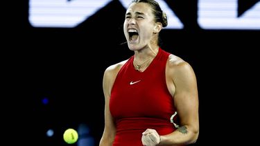 epa11107679 Aryna Sabalenka of Belarus reacts during the Women's final match against Qinwen Zheng of China at the Australian Open tennis tournament in Melbourne, Australia, 27 January 2024.  EPA/MAST IRHAM