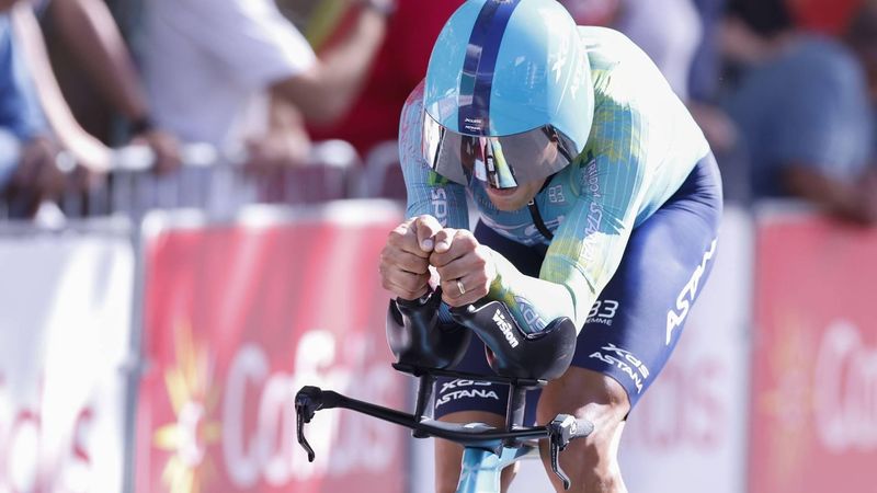 epa12369935 Colombian cyclist Harold Tejada of the XDS Astana Team competes in men's individual time trial stage of the La Vuelta a Espana cycling race - Stage 18 in Valladolid, northern Spain, 11 September 2025.  EPA/JAVIER LIZON
