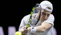 ROTTERDAM - Jesper de Jong in actie tegen Milos Raonic (CAN, niet op foto) op de eerste dag van het tennistoernooi ABN AMRO Open in Ahoy. ANP SANDER KONING