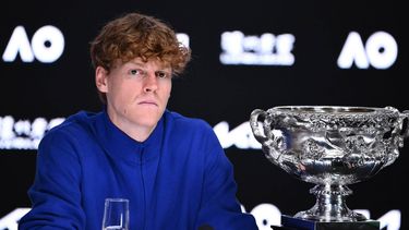 epa11854717 Jannik Sinner of Italy attends a press conference after winning the Men's Singles final match against Alexander Zverev of Germany at the Australian Open Grand Slam tennis tournament in Melbourne, Australia, 26 January 2025.  EPA/JOEL CARRETT  AUSTRALIA AND NEW ZEALAND OUT