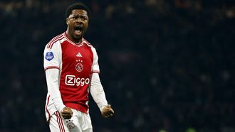 2023-11-05 18:31:52 AMSTERDAM - Chuba Akpom of Ajax viert de 3-1 tijdens de Nederlandse Eredivisie wedstrijd tussen Ajax Amsterdam en SC Heerenveen in de Johan Cruijff ArenA op 5 november 2023 in Amsterdam, Nederland. ANP MAURICE VAN STEEN