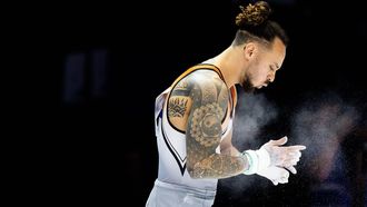 ANTWERPEN - Bart Deurloo in actie tijdens de kwalificaties voor de wereldkampioenschappen turnen. ANP IRIS VAN DEN BROEK