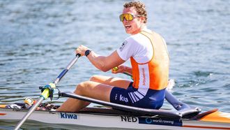 2023-09-10 14:37:06 BELGRADO - Simon van Dorp in actie tijdens de finale eenmans skiff op de achtste en laatste dag van de wereldkampioenschappen roeien in de Servische hoofdstad Belgrado. ANP IRIS VAN DEN BROEK