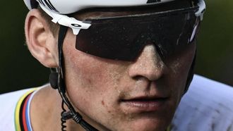 Alpecin-Deceuninck team's Belgian rider Mathieu Van Der Poel look on, his face caked in dust, after the 9th stage of the 111th edition of the Tour de France cycling race, 199km stage departing and finishing in Troyes, on July 7, 2024. 
Marco BERTORELLO / AFP