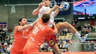 2023-11-05 15:37:11 Denmark's Mathias Gidsel jumpts to shoot during the Golden League handball match between the Netherlands and Denmark at the Sotra Arena in Straume, western Norway, on November 5, 2023.
 
Stian Lysberg Solum / NTB / AFP