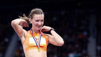 APELDOORN - Femke Bol in actie op de finale 400 meter tijdens de tweede dag van de Nederlandse kampioenschappen indooratletiek. ANP IRIS VAN DEN BROEK