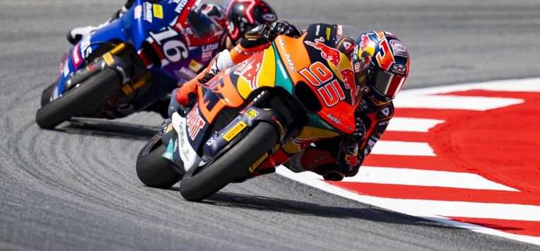 epa12357365 Dutch Moto2 rider Collin Veijer (Red Bull KTM Ajo) during the qualifying sessions held at the Barcelona-Catalonia Circuit in Montmelo, Barcelona, Spain, 06 September 2025. The MotoGP Catalonia Gran Prix will take place 07 September 2025.  EPA/Siu Wu