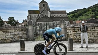 Astana Qazaqstan Team's Danish rider Michael Morkov cycles during the 7th stage of the 111th edition of the Tour de France cycling race, 25,3 km individual time trial between Nuits-Saint-Georges and Gevrey-Chambertin, on July 5, 2024. 
Marco BERTORELLO / AFP